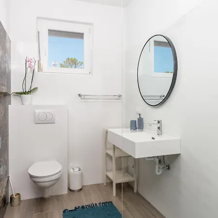 Vesela-2 By Interhome Apartamento Vir
