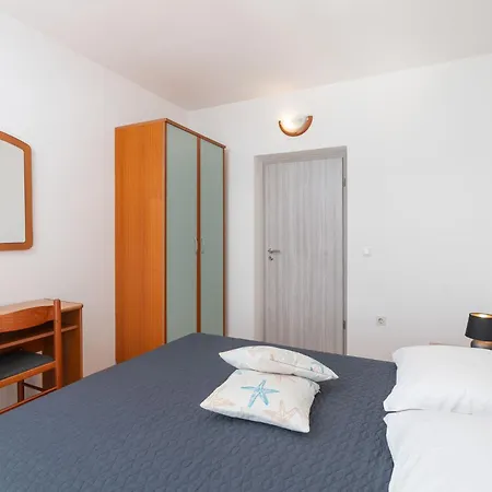 Apartment Vesela-2 By Interhome