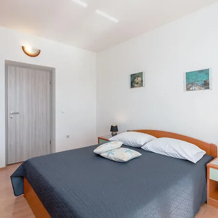 Vesela-2 By Interhome * Vir