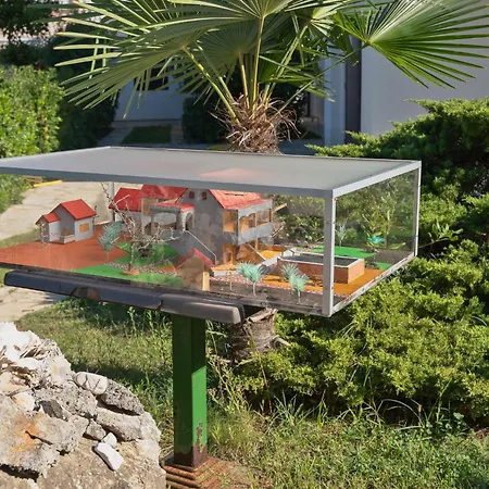 Apartamento Vesela-2 By Interhome