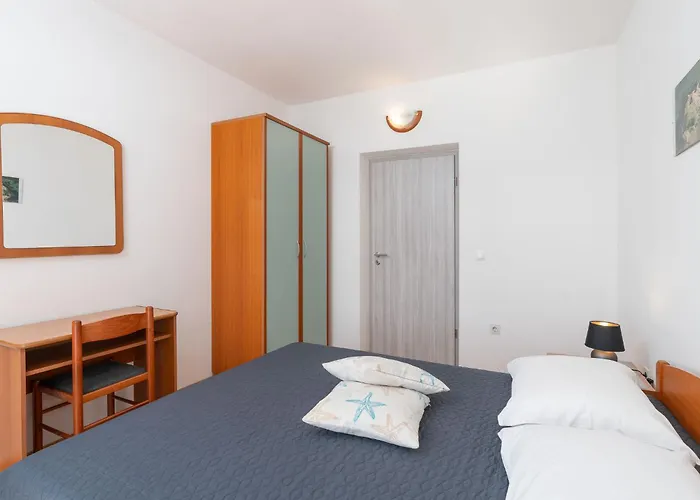 Apartment Vesela-2 By Interhome