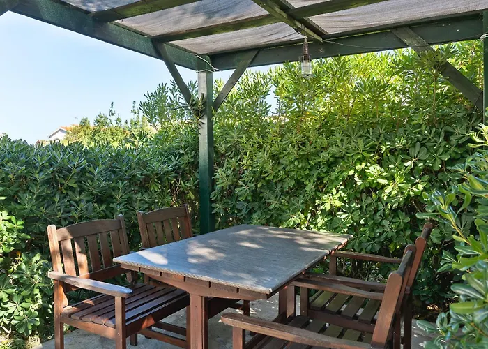 Apartment Vesela-2 By Interhome