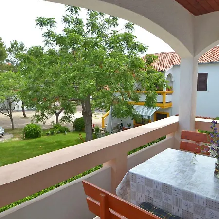 Apartment Apartment Vesela-2 By Interhome *